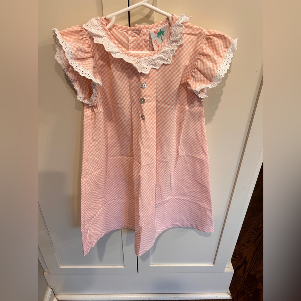Shrimp and grits girls dress size 5 . EUC. $20